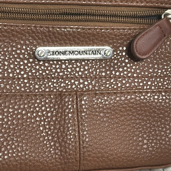 Stone Mountain Bonded Leather Pebbled Wristlet or detachable Crossbody Purse - Picture 2 of 9